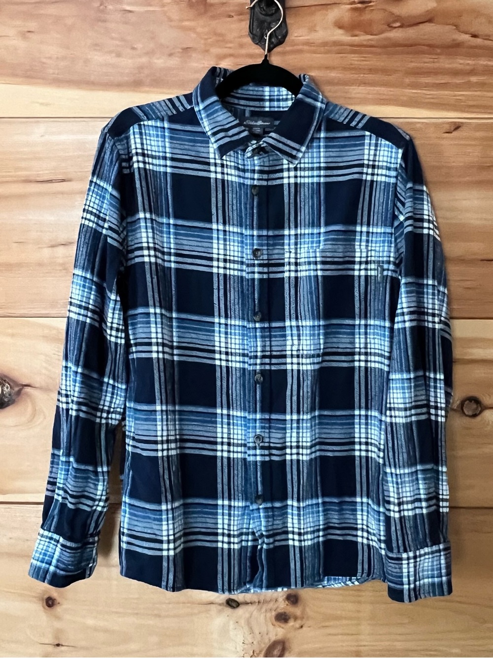 Eddie Bauer Bristol Navy Plaid Button-Down Flannel Shirt Outdoorsy Lumberjack
